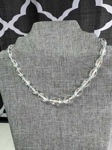 OVAL CRYSTAL NECKLACE