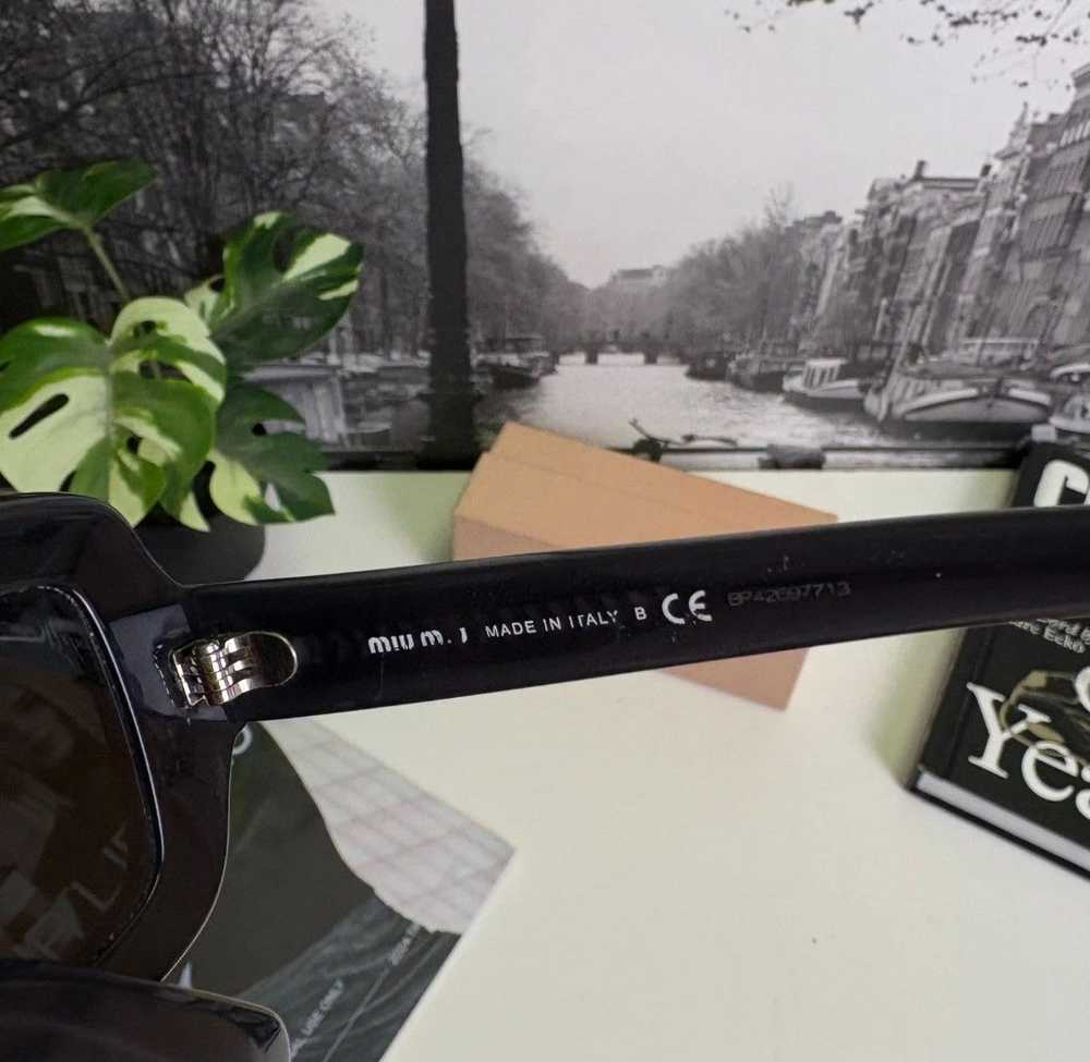 Miu Miu Miu Miu runway rectangle black sunglasses - image 4