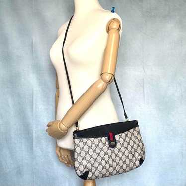 バッグ Vintage Gucci pouch Shelly line leather GUCCI Shelly Line Crossbody Bag • Vintage Brand Bag