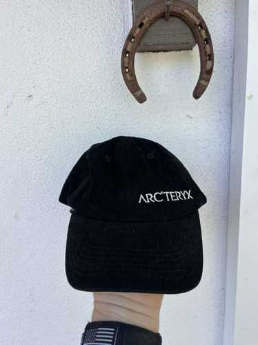 Arcteryx hat - rare - Gem