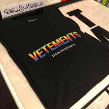 Vetements logo shirt - Gem