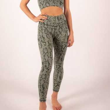 【Varley】 Snake-printレギンス Snakeskin Century Leggings by Varley | Rent the Runway