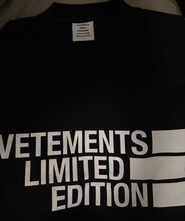 Vetements logo limited edition - Gem