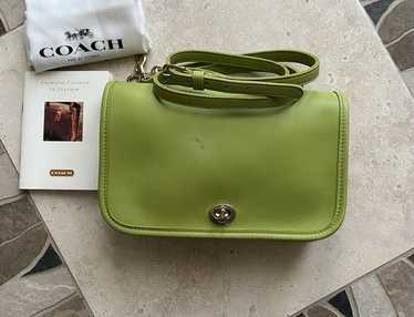 小物 Rare old coach Pistachio green coincase 小物 Rare old coach Pistachio green coincase 4157