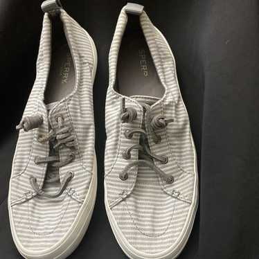 Sperrys Memory Foam Top Differs