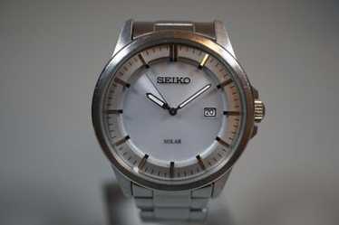 時計 SEIKO SOLAR V147-0AV0 MENS QUARTZ SEIKO SOLAR V147-0AV0 10 BAR メンズクォーツ - メルカリ