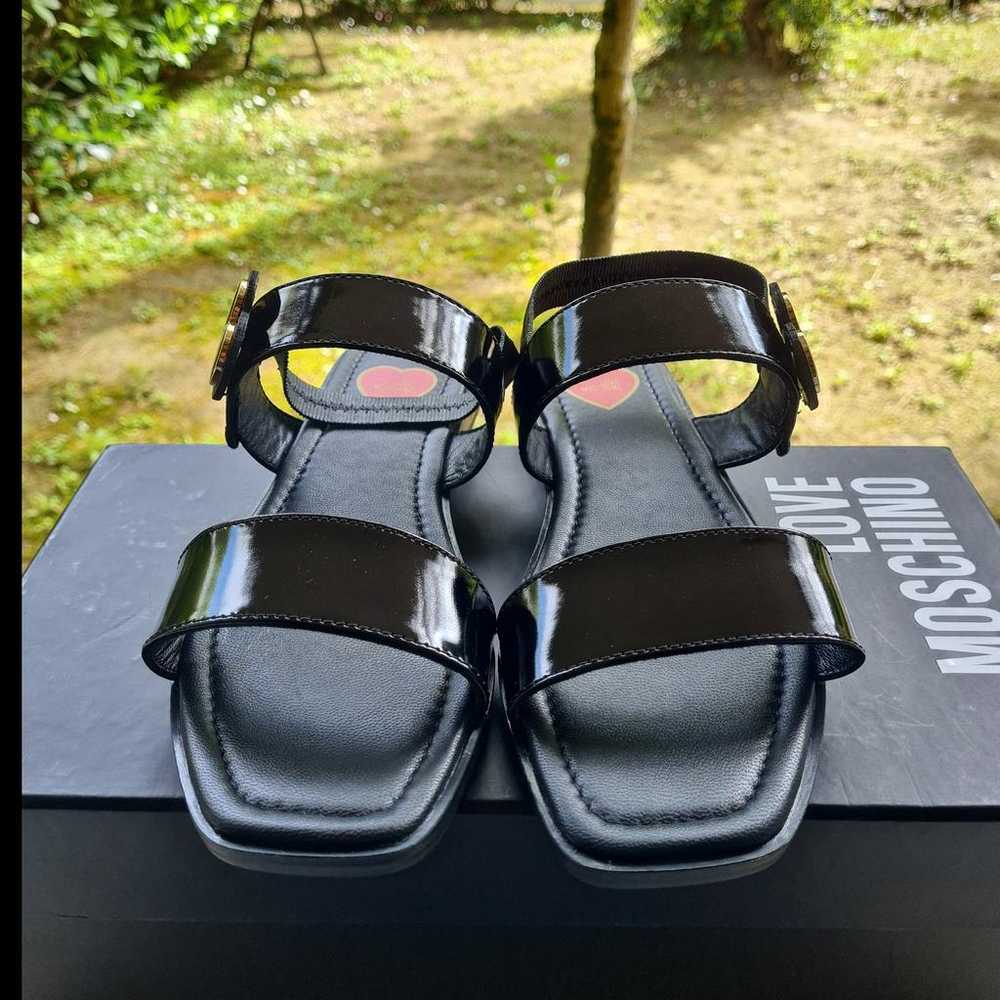 サンダル・ミュール Moschino Jeans Leather Sandal Moschino(モスキーノ) サンダル・ミュール(レディース) - 海外