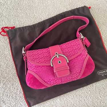 Vintage hot pink coach - Gem Vintage hot pink coach - Gem