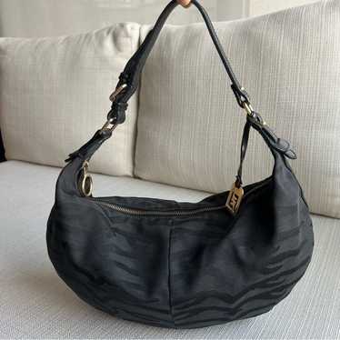 バッグ Vintage FENDI zebra shoulder bag black fendi oyster black zebra canvas and leather shoulder bag | eBay