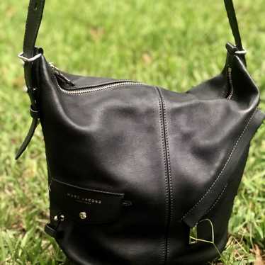 アリア　MARC JACOBS ブラックバックパック MARC JACOBS ブラックリュック - メルカリ