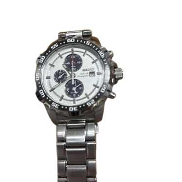SEIKO ソーラークロノグラフ V172-0AT0 パンダ SEIKO ソーラークロノグラフ V172-0AT0 海外モデル パンダ