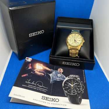 激レア セイコ SEIKO 7T32-F101 クロノグラフ シルバー ゴールド 激レア セイコ SEIKO 7T32-F101 クロノグラフ シルバー ゴールド