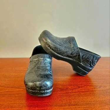 Dansko Clogs Size 40 Euc