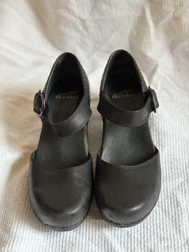 Dansko Makenna Black Leather Chunky Heel Buckle Ma