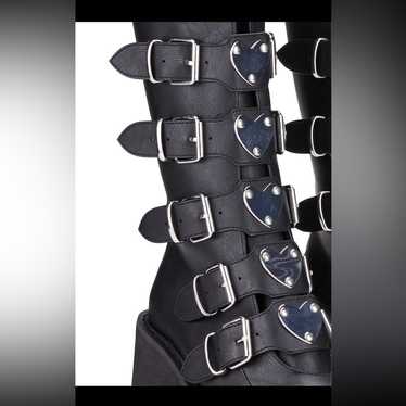 Demonia trinity boots size - Gem