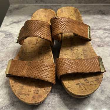 Vionic Tan Snake-Embossed Leather Cork Wedge Sanda