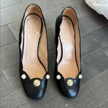 Gucci pearl heels - Gem