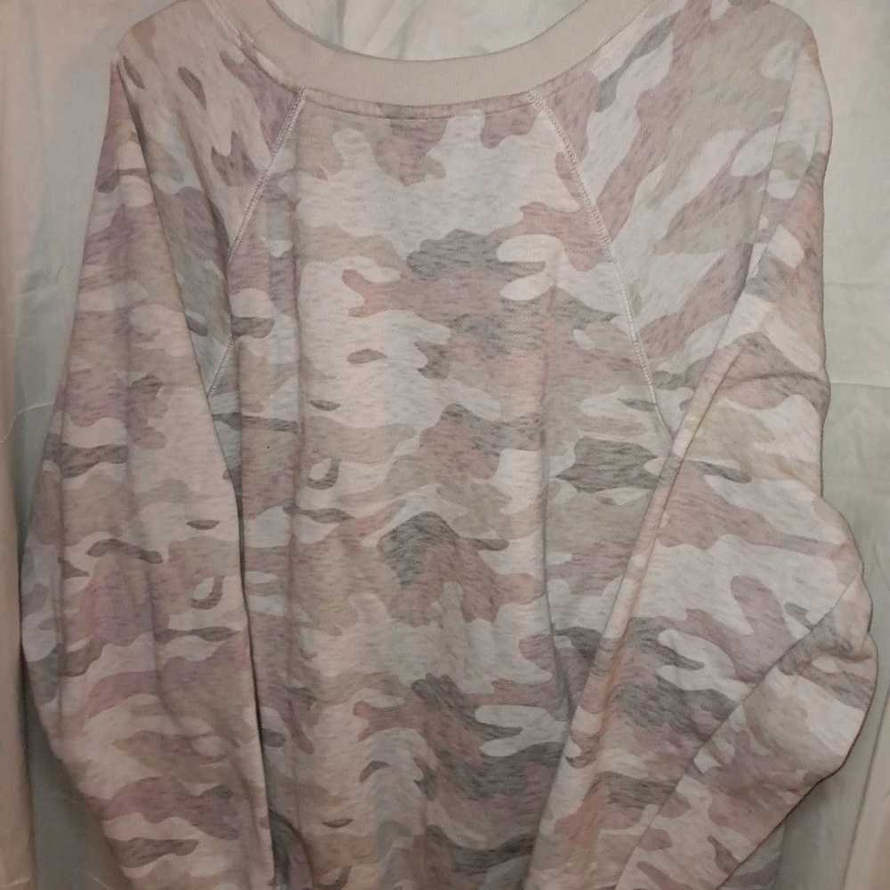Other Source unknown ,camo sweatshirt, womens XL,… - image 2
