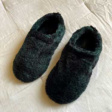 Skims Navy And Dark Green Plaid Fuzzy Adjustable S