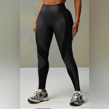 Fabletics Motion365+Contour High-Waisted Leggings
