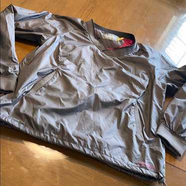 Pull Over Cabela’s Gray Jacket