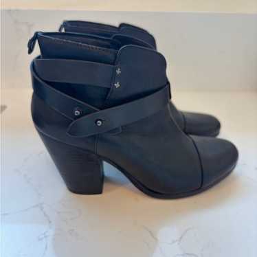 Rag & Bone Black Leather Ankle Boots With Modern D