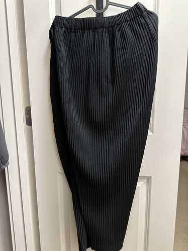 ISSEY MIYAKE me ストライプ ガウチョパンツ ベージュ ISSEY MIYAKE イッセイミヤケ ベルテッド ベルト付き ストライプ