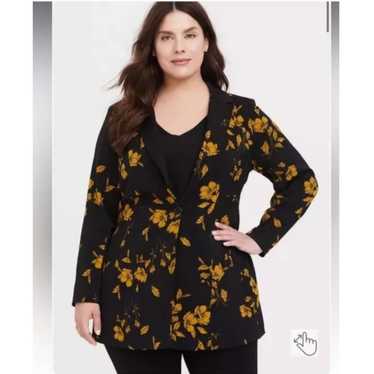 TORRID Size 3X Black Yellow Gold Floral Drape Fron