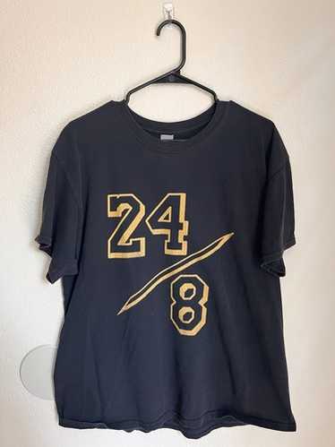 レイカーズ コービー 8 NBA Tシャツ Lee ロサンゼルス・レイカーズ Nike ギフトオブコービー Tシャツ