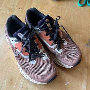On Running Women's Cloud Stratus 2 Running Shoe W9