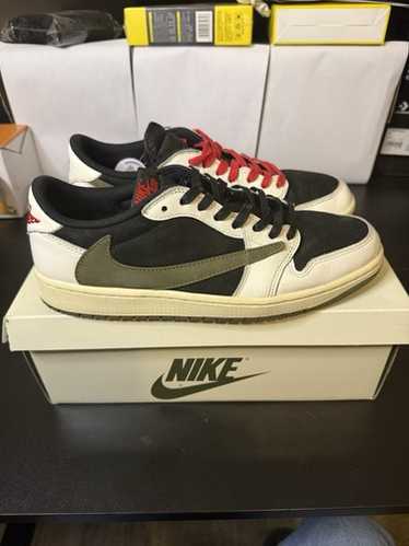 Size 10.5 - Jordan 1 Retro OG x Travis Scott Low O