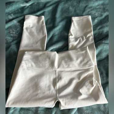 NWT Powerhold By Fabletics Cream Leggings. Large.