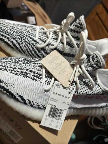 Yeezy 350 Zebra