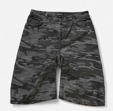 Balenciaga Camouflage Cargo Baggy Shorts – FyouGrails