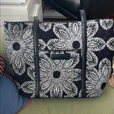 Vera Bradley Black And White Floral Tote Bag, Neve