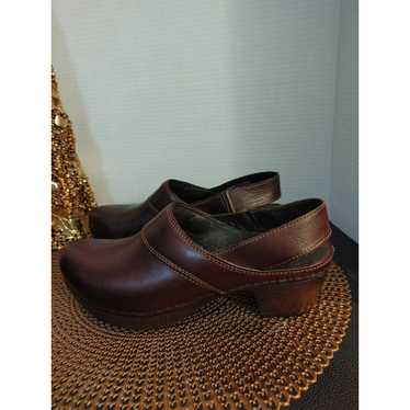Dansko Pearl Clogs Size 41