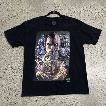 美品　BAIT × BATMAN　コラボ　パーカー　希少　INDEPENDENT BAIT×BATMAN 85th COLLECTION . . THE BATMAN TEE ¥7,920(taxin