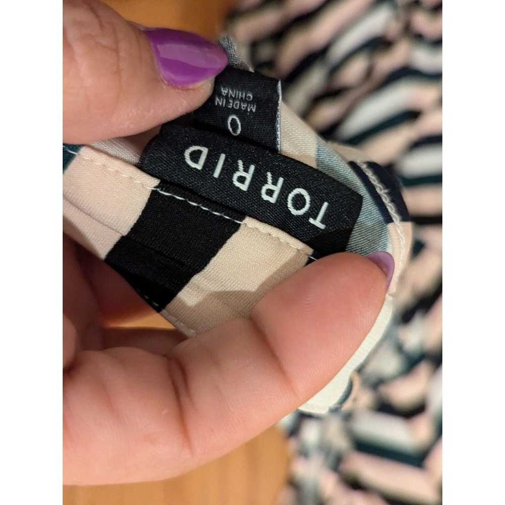 Torrid Size 0x Large Multi-Color Striped Flowy Hi… - image 5