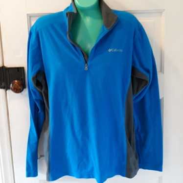 Columbia small pull over