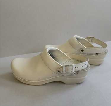 White Dansko Nurses Clogs with Strap  Size 38