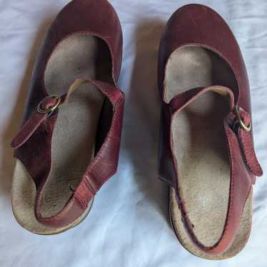 Dansko Comfort Clogs Size 40 Or 9.5