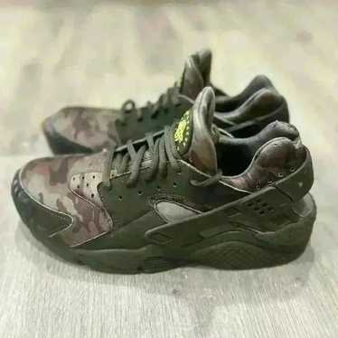 Nike Air Hurache Run Men’s Camo - image 1