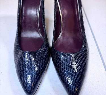 Stuart Weitzman Navy Python Print Pointed Toe Pum… - image 1