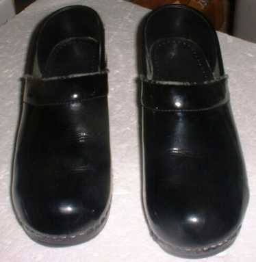 DANSKO Black Patent Leather Clogs Mules High Heels