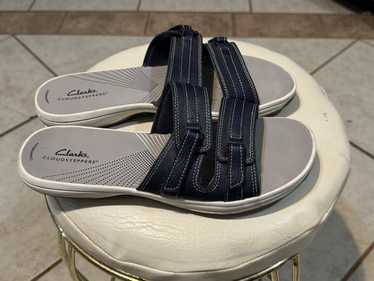 Womens Cloudsteppers by Clarks cushion soft sandal