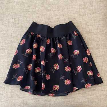 🪞 flirty chiffon flare skirt NWT