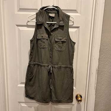 Universal Thread Army Green Romper Large Pockets D