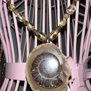 BEAUTIFUL Ammonite FOSSIL Shell Agate Pendant Gla… - image 1