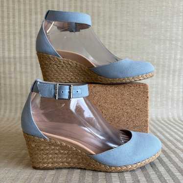 Vionic Womens Amy Wedge Heel Espadrille Closed Toe