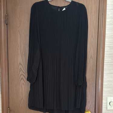 Quince chiffon pleated Elegant Black mini Dress NW